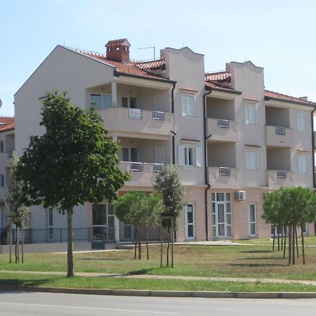 Apartments Nautica Novigrad Istria Eksteriør bilde