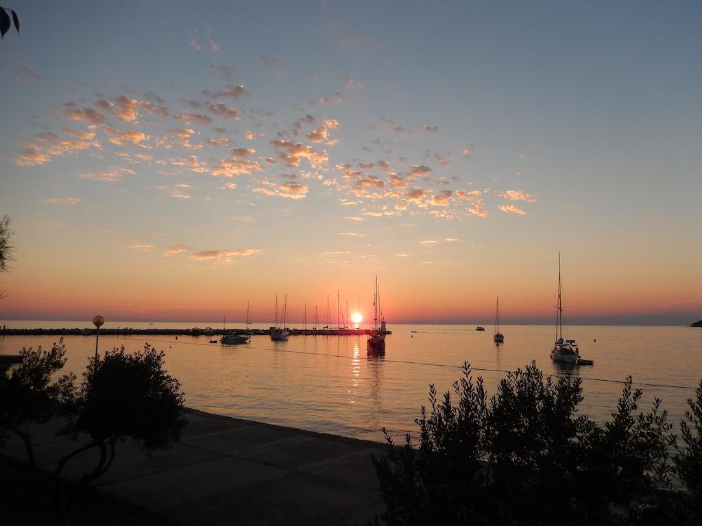 Apartments Nautica Novigrad Istria Eksteriør bilde