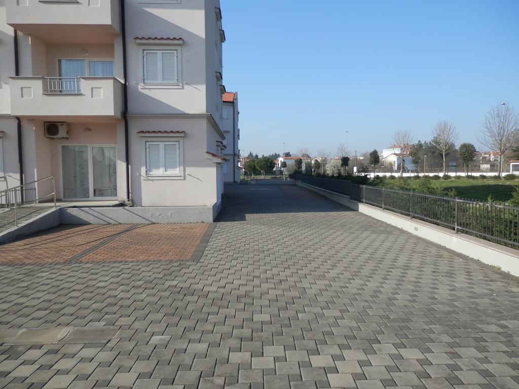 Apartments Nautica Novigrad Istria Eksteriør bilde